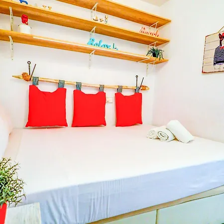 The Holi By Hello Homes *